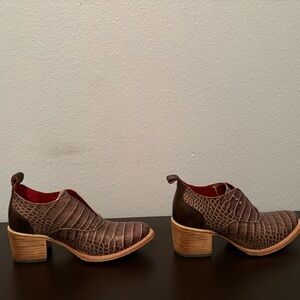 Freebird Brown Crocodile Sadie Booties